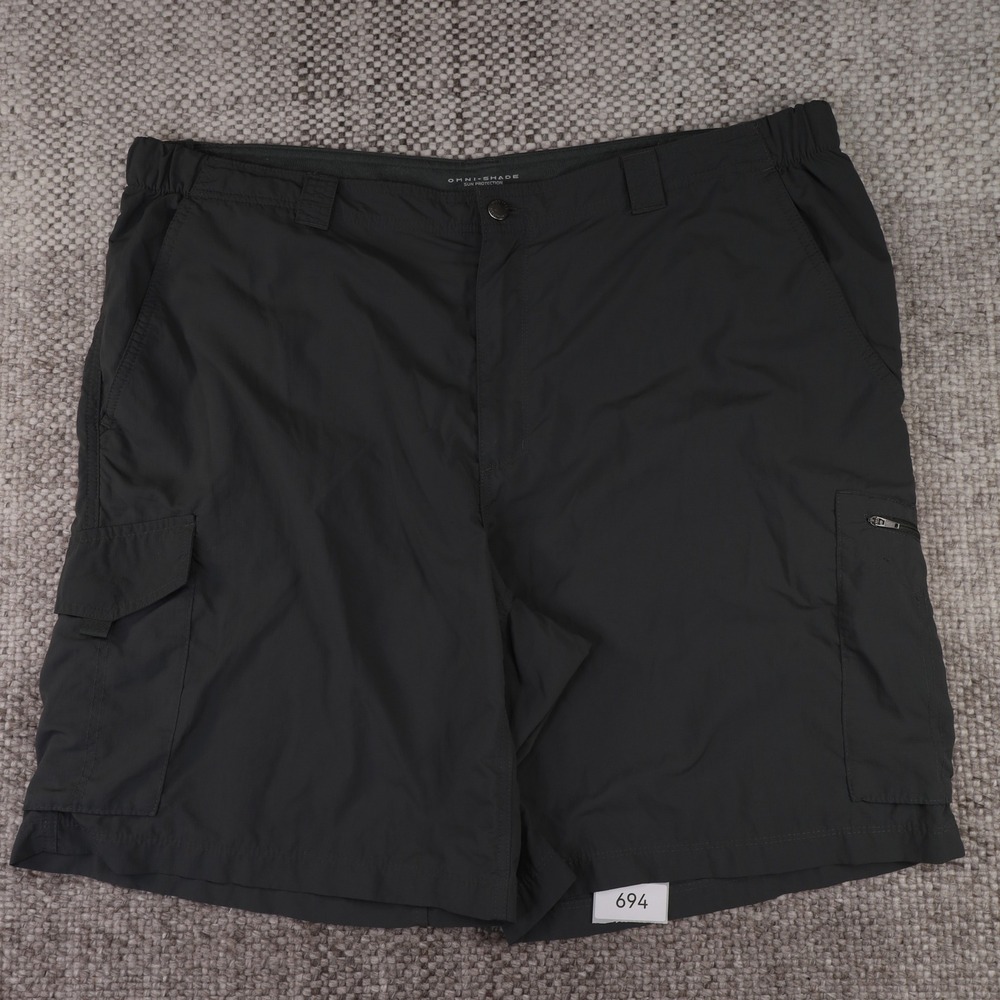 Columbia Cargo Shorts Mens 44 Dark Gray Excellent Omni-Shade Hiking 10 Inseam